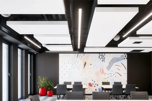 Компания «Авангард» стала официальным дилером подвесных потолков Рокфон в России